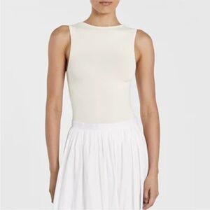 NWT dissh ruby boat neck tank in lemon - size s